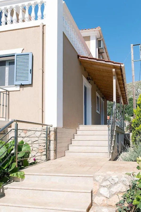 Mandi'S Apartments Karavados